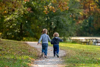 Kinder rennen